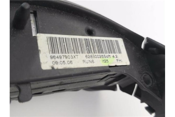 Recambio de mando multifuncion para citroen c4 berlina 1.6 lx referencia OEM IAM 96497903XT 62880025 