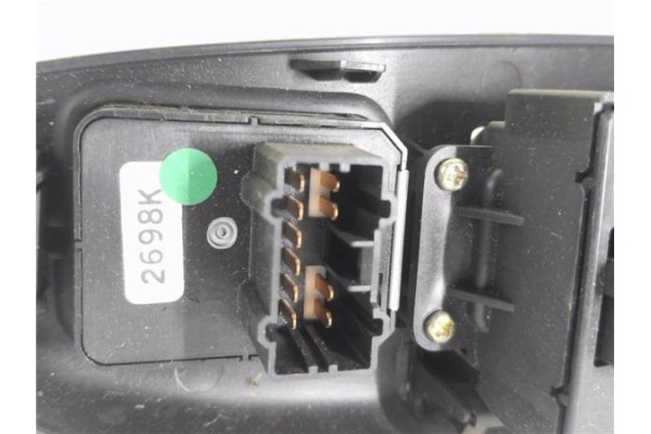 Recambio de mando elevalunas delantero izquierdo para honda accord berlina (cg7-9/ch1-7) 1.8i es (cg8) referencia OEM IAM 83593S