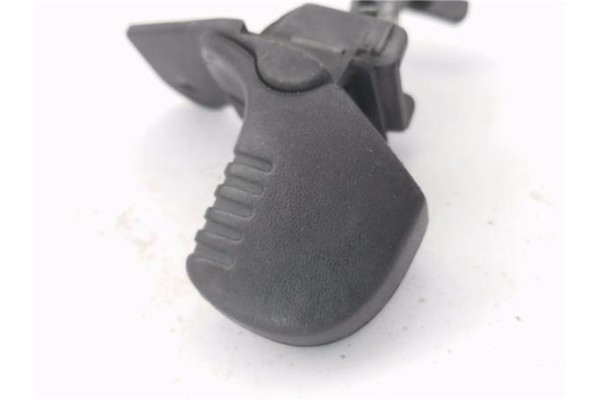 Recambio de manilla ext. puerta delantero izquierda para renault twingo i (c06) 1.2 (c066/67/68) referencia OEM IAM 7700822426  