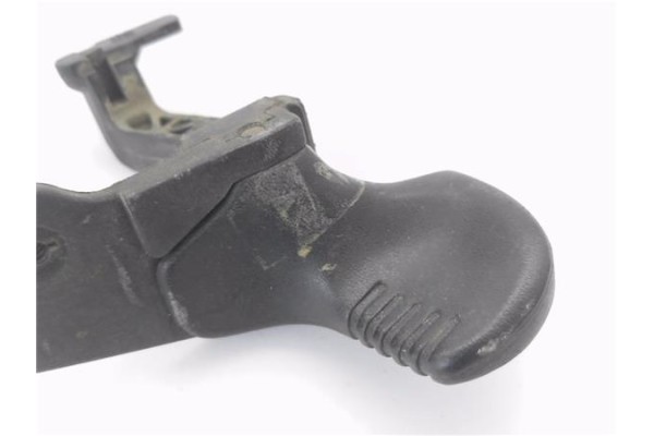 Recambio de manilla ext. puerta delantero derecha para renault twingo i (c06) 1.2 (c066/67/68) referencia OEM IAM 7700822425  