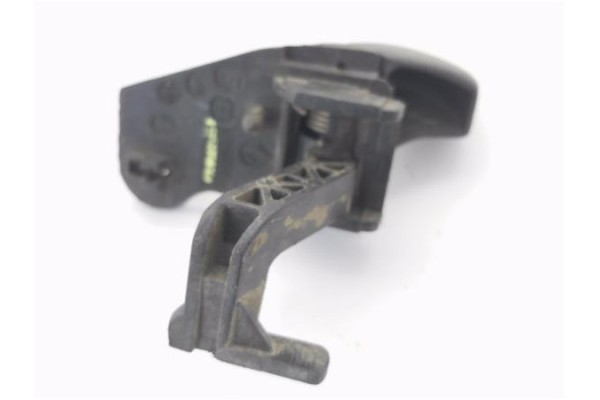 Recambio de manilla ext. puerta delantero derecha para renault twingo i (c06) 1.2 (c066/67/68) referencia OEM IAM 7700822425  