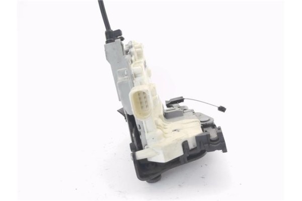 Recambio de cierre electromagnetico trasero izquierdo para seat altea xl (5p5) 2.0 freetrack 4x4 referencia OEM IAM 5P083901  