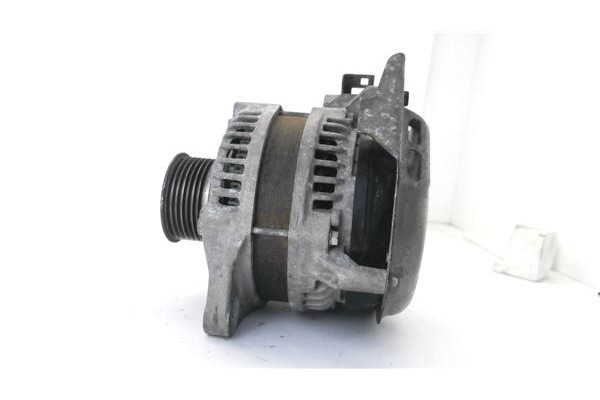 Recambio de alternador para honda cr-v iii 2.0 i referencia OEM IAM R1042405370  
