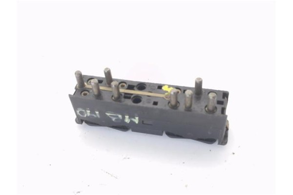 Recambio de mando elevalunas delantero derecho para mercedes-benz 190 e lim. (bm 201) 1.8 e 190 (201.018) referencia OEM IAM 820