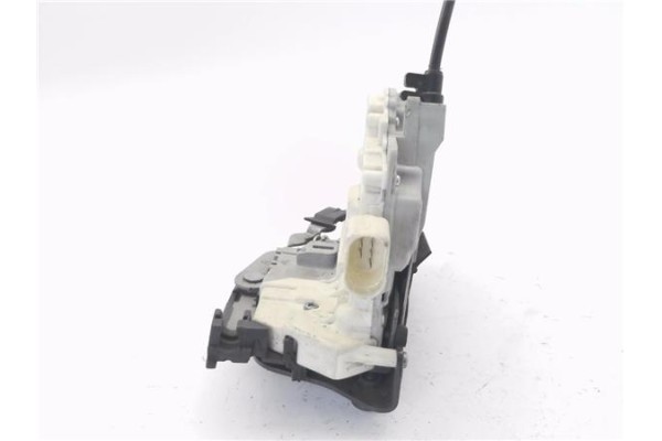 Recambio de cierre electromagnetico trasero derecho para seat altea xl (5p5) 2.0 freetrack 4x4 referencia OEM IAM 5P0839012  