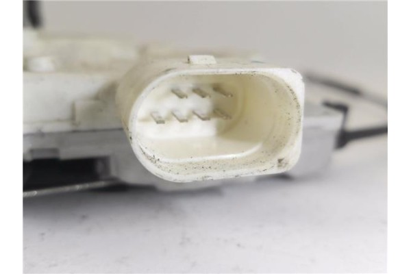 Recambio de cierre electromagnetico trasero derecho para seat altea xl (5p5) 2.0 freetrack 4x4 referencia OEM IAM 5P0839012  