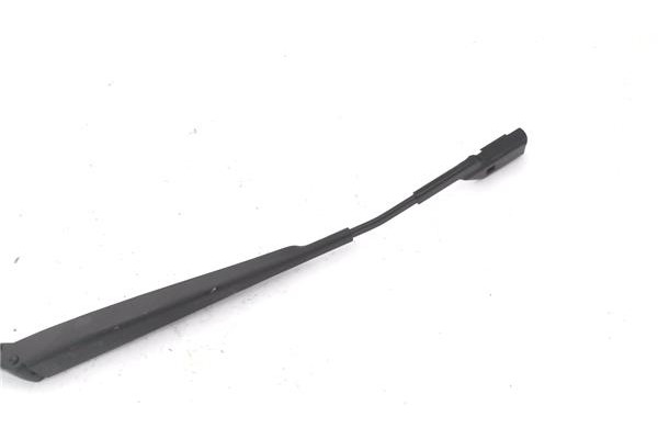 Recambio de brazo limpiaparabrisas delantero izquierdo para seat ibiza berlina (6j5) 1.2 referencia OEM IAM 6J1955409  