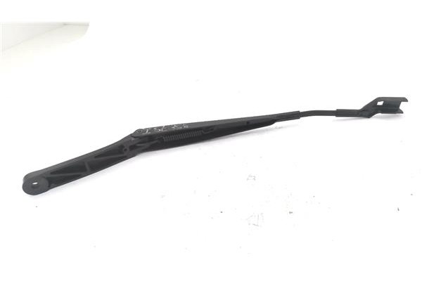 Recambio de brazo limpiaparabrisas delantero izquierdo para seat ibiza berlina (6j5) 1.2 referencia OEM IAM 6J1955409  