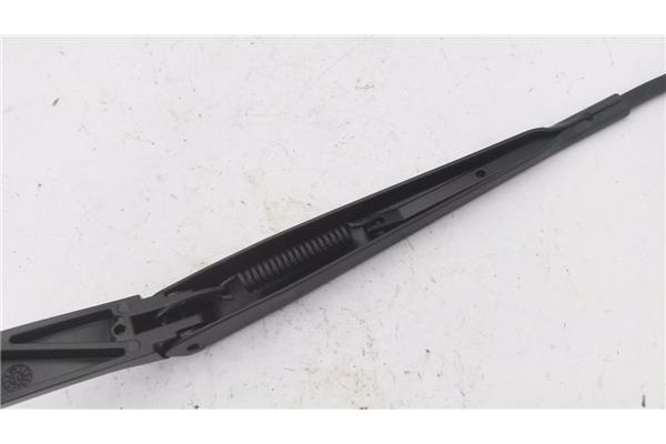 Recambio de brazo limpiaparabrisas delantero izquierdo para seat ibiza berlina (6j5) 1.2 referencia OEM IAM 6J1955409  