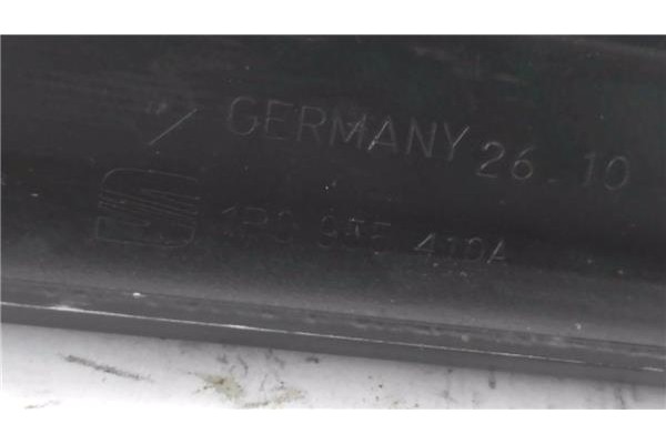 Recambio de brazo limpiaparabrisas delantero derecho para seat leon (1p1) 1.2 reference referencia OEM IAM 1P0955410A  