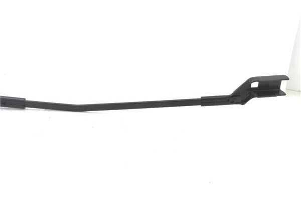 Recambio de brazo limpiaparabrisas delantero derecho para seat ibiza st (6j8) 1.2 tdi referencia OEM IAM 6J1955410  