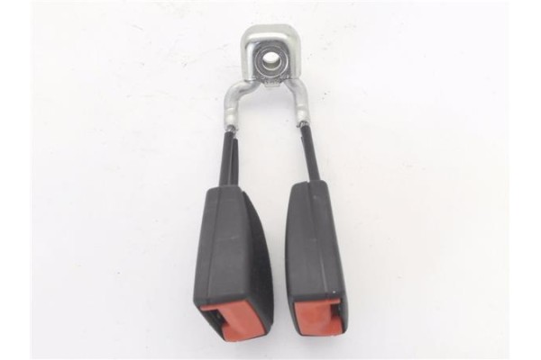 Recambio de anclaje cinturon trasero izquierdo para seat ibiza st (6j8) 1.2 tdi referencia OEM IAM 6R0857739Q  