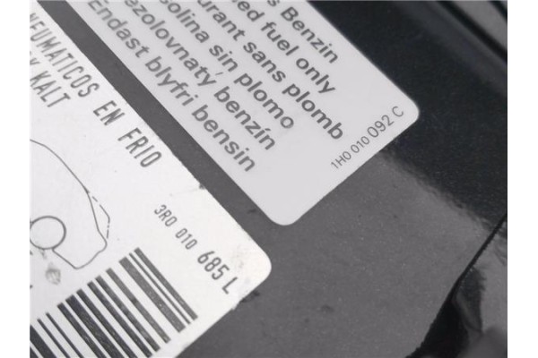 Recambio de tapa exterior combustible para seat exeo berlina (3r2) 1.6 reference referencia OEM IAM 1H0010092C 3R0910685L 