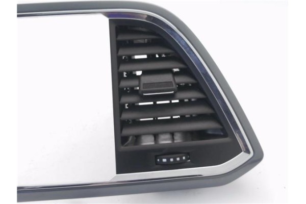 Recambio de rejilla entrada de aire para seat ateca (kh7) 1.6 reference referencia OEM IAM 576819110A  