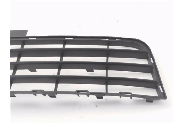 Recambio de rejilla paragolpes delantero para citroen c2 1.1 audace referencia OEM IAM 7414EZ  