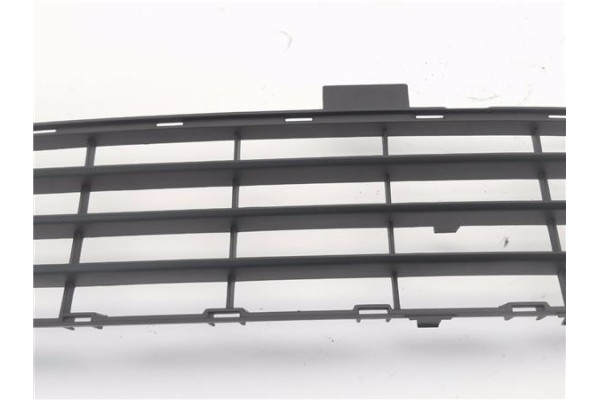 Recambio de rejilla paragolpes delantero para citroen c2 1.1 audace referencia OEM IAM 7414EZ  