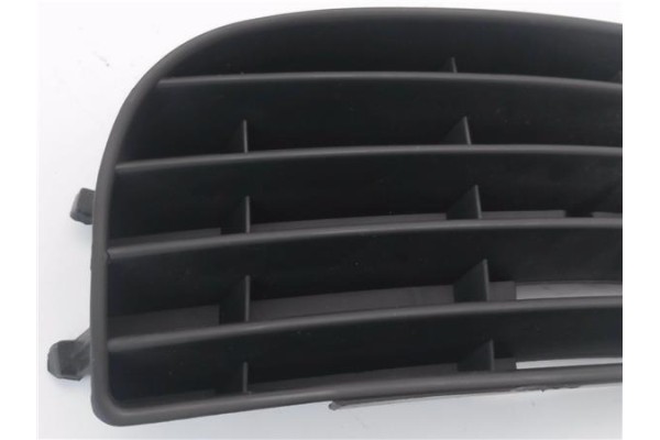 Recambio de rejilla paragolpes delantero derecha para volkswagen golf v (1k1) 1.4 conceptline (e) referencia OEM IAM VG0362123  