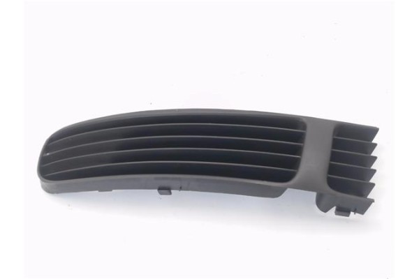 Recambio de rejilla paragolpes delantero derecha para volkswagen passat berlina (3b2) 1.6 básico referencia OEM IAM VG99017GAR V