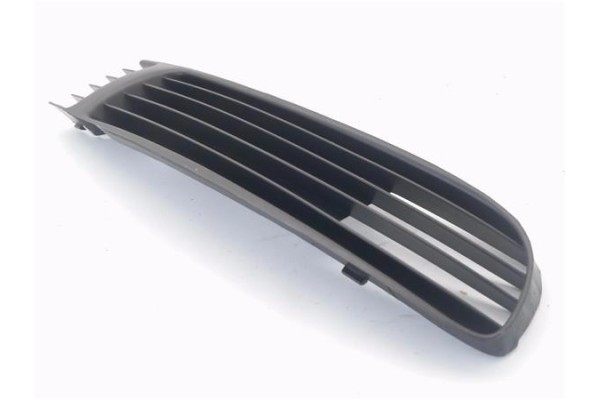 Recambio de rejilla paragolpes delantero derecha para volkswagen passat berlina (3b2) 1.6 básico referencia OEM IAM VG99017GAR V