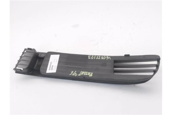 Recambio de rejilla paragolpes delantero derecha para volkswagen passat berlina (3b2) 1.6 básico referencia OEM IAM VG99017GAR V