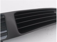 Recambio de rejilla paragolpes delantero derecha para volkswagen passat berlina (3b2) 1.6 básico referencia OEM IAM VG99017GAR V