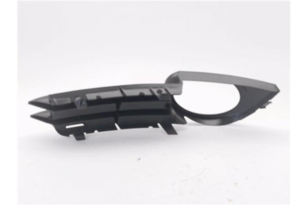 Recambio de rejilla paragolpes delantero derecha para audi a3 (8p1) 1.6 ambiente referencia OEM IAM 22320427  