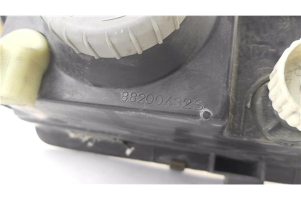 Recambio de faro delantero izquierdo para lancia delta 1.9 td (836am, 836an) referencia OEM IAM 88200432S  