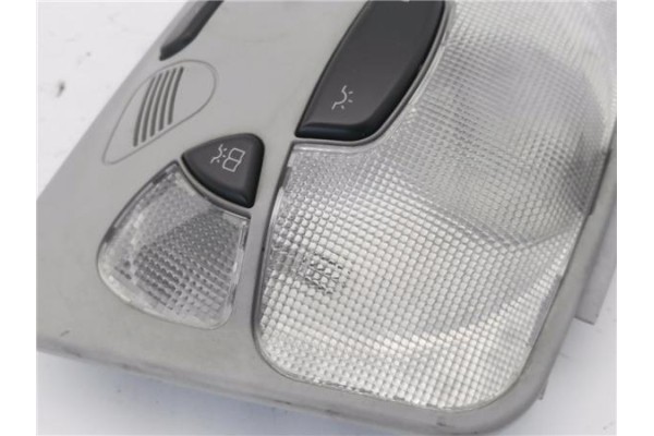 Recambio de luz delantero central techo para mercedes-benz clk (bm 209) coupe 1.8 200 compressor (209.342) referencia OEM IAM A2