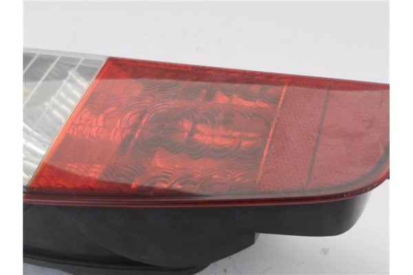 Recambio de piloto trasero izquierdo para fiat i doblo (223) cargo 1.9 jtd referencia OEM IAM 40610748  