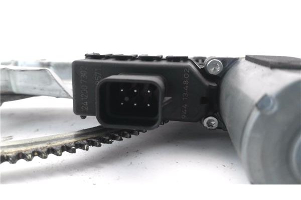 Recambio de mecanismo elevalunas delantero derecho para opel astra h gtc 1.4 referencia OEM IAM 2412007302 6839571 