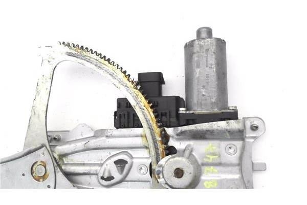 Recambio de mecanismo elevalunas delantero derecho para opel astra h gtc 1.4 referencia OEM IAM 2412007302 6839571 