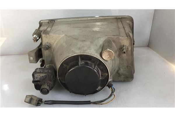 Recambio de faro delantero izquierdo para iveco 40-12 c 2.5 d referencia OEM IAM   