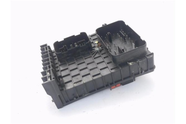 Recambio de caja fusibles/rele para audi a3 (8p1) 2.0 fsi ambiente referencia OEM IAM 1K0937124H 13949631C 