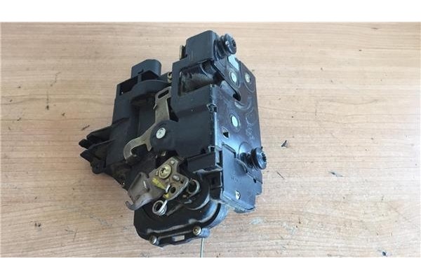 Recambio de cierre electromagnetico delantero izquierdo para skoda octavia berlina (1u2) 1.6 glx (74kw) referencia OEM IAM   