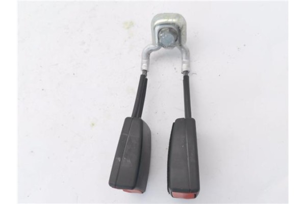 Recambio de anclaje cinturon trasero izquierdo para seat ibiza berlina (6j5) 1.4 tsi referencia OEM IAM 6R0857739  