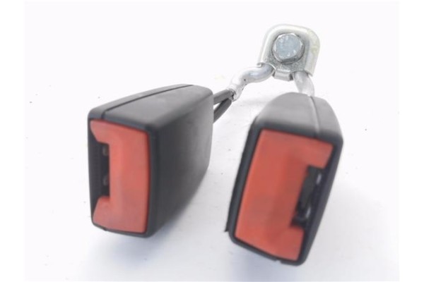 Recambio de anclaje cinturon trasero izquierdo para seat ibiza berlina (6j5) 1.4 tsi referencia OEM IAM 6R0857739  