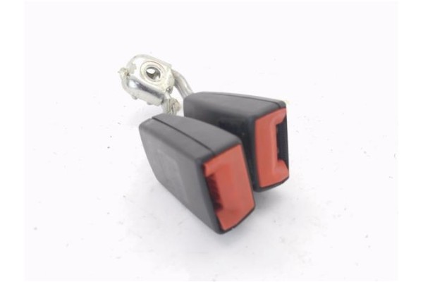 Recambio de anclaje cinturon trasero izquierdo para seat leon (1p1) 1.4 tsi referencia OEM IAM 1K0857739M  