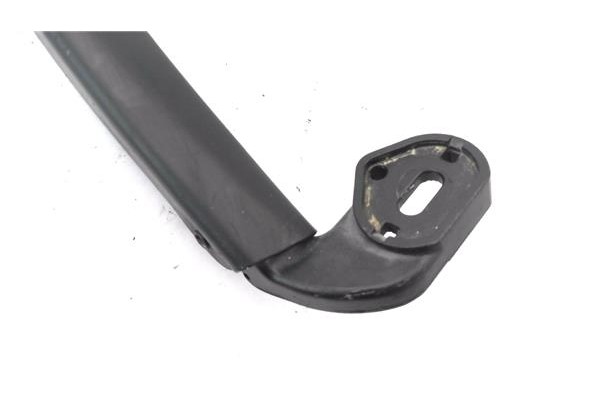 Recambio de brazo limpiaparabrisas delantero derecho para seat leon (1p1) 1.4 tsi referencia OEM IAM 1P0955410A  
