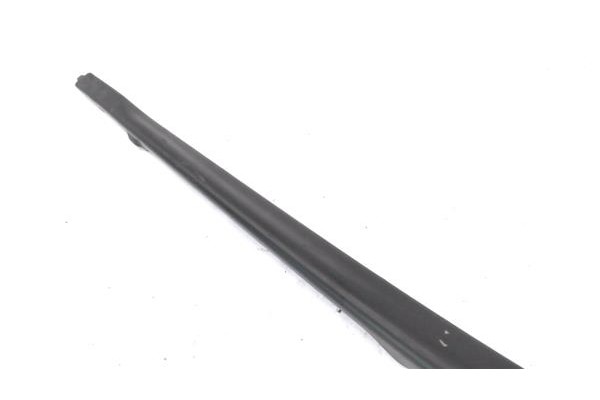 Recambio de brazo limpiaparabrisas delantero derecho para seat leon (1p1) 1.4 tsi referencia OEM IAM 1P0955410A  