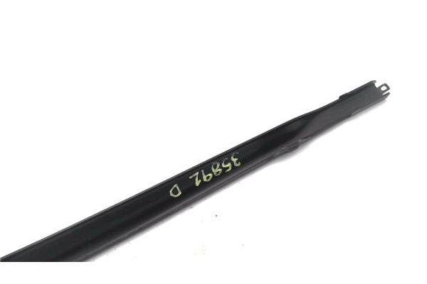 Recambio de brazo limpiaparabrisas delantero derecho para seat leon (1p1) 1.4 tsi referencia OEM IAM 1P0955410A  