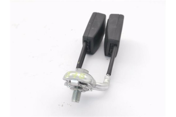 Recambio de anclaje cinturon trasero izquierdo para seat ibiza berlina (6j5) 1.2 referencia OEM IAM 6R0587739  