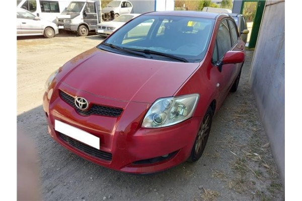 toyota auris (2006) del año 