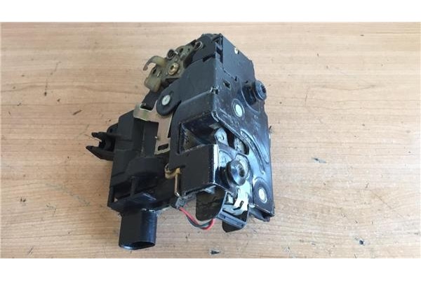 Recambio de cierre electromagnetico delantero derecho para skoda octavia berlina (1u2) 1.6 glx (74kw) referencia OEM IAM   