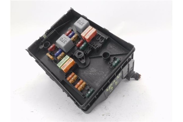 Recambio de caja fusibles/rele para seat leon (1p1) 1.4 tsi referencia OEM IAM 1K0937629 17181281 
