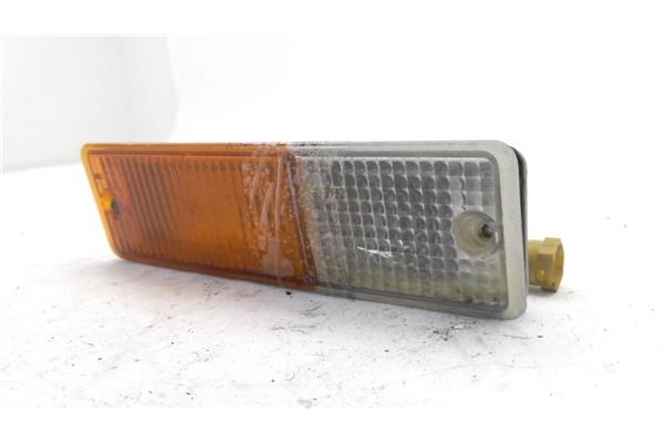 Recambio de intermitente delantero izquierdo para nissan patrol (k/w 160) referencia OEM IAM 2452720580  