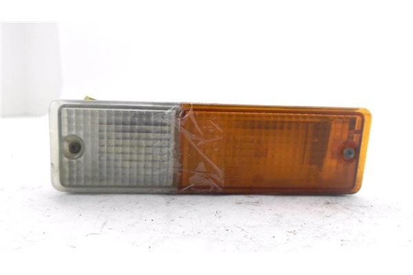 Recambio de intermitente delantero dcho para nissan patrol (k/w 160) referencia OEM IAM 2452730589  