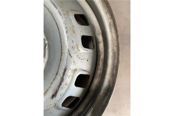 Recambio de llanta para seat marbella 0.9 referencia OEM IAM   