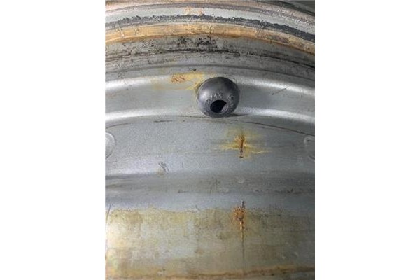 Recambio de llanta para seat marbella 0.9 referencia OEM IAM   