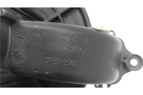 Recambio de motor calefaccion para citroen c4 picasso 1.6 hdi referencia OEM IAM 5E2228200 A43001400 