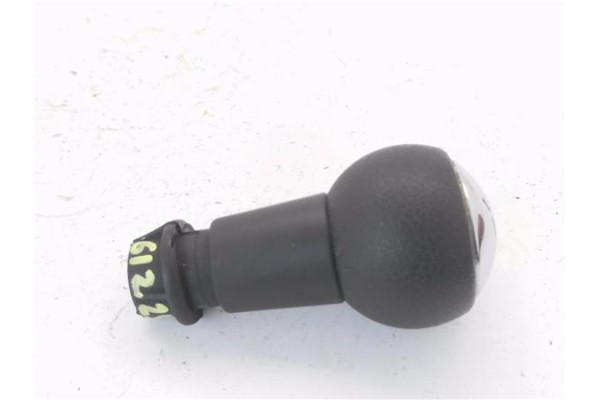 Recambio de pomo palanca cambio para citroen c3 1.4 16v referencia OEM IAM 2403CN  
